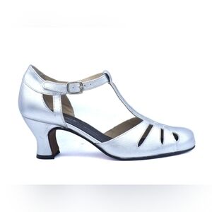 Re-Mix Balboa Silver Metallic Size 9.5 GUC